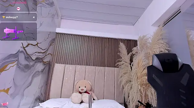 ThaliaBrookss_ webcam