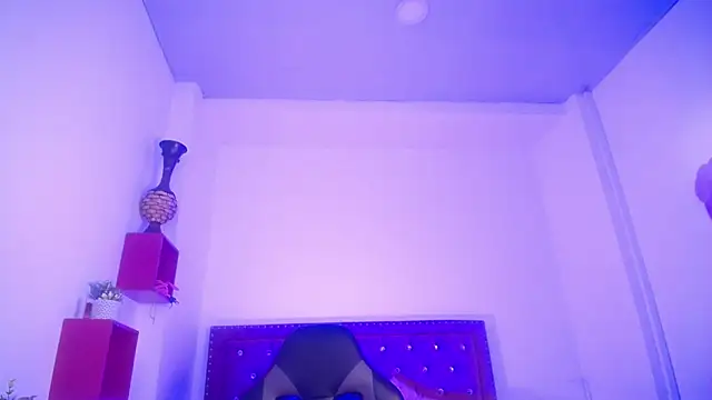 HoneyBunnyBBW webcam