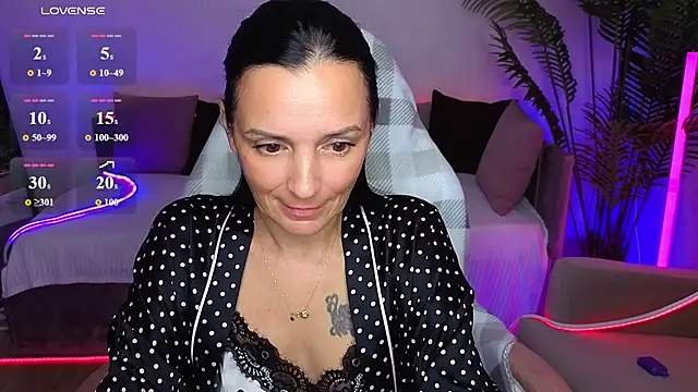 FloraElle webcam