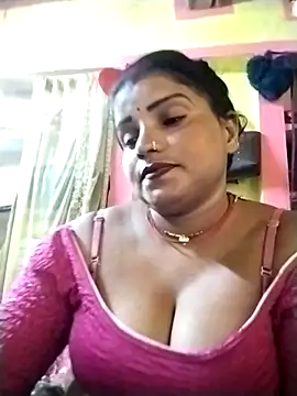Ravina_saxy webcam