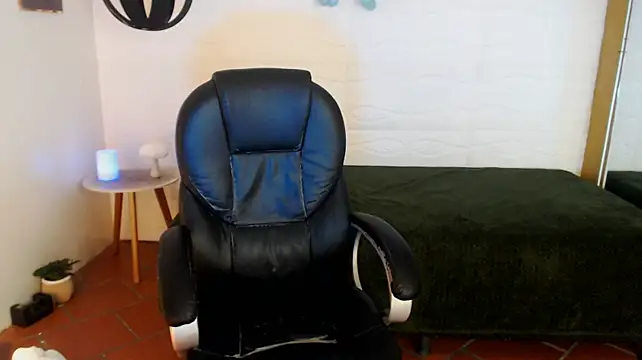 noah_bluex webcam