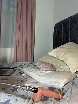 Bella045 webcam
