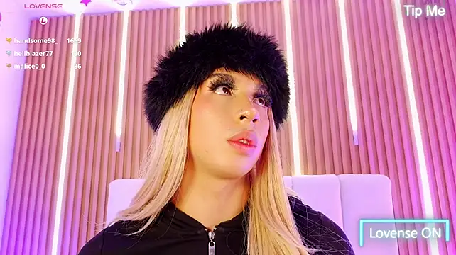 Khloe_Dangel webcam