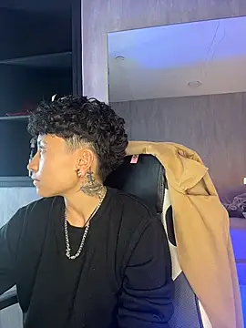 ian_mathias_ webcam