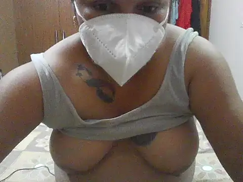 SEXY-RASHMI live cam preview