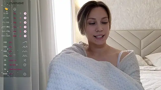 Alice_Wonders webcam