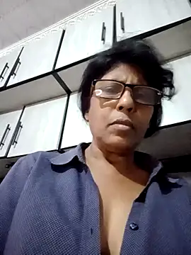 MsAttitude live cam preview