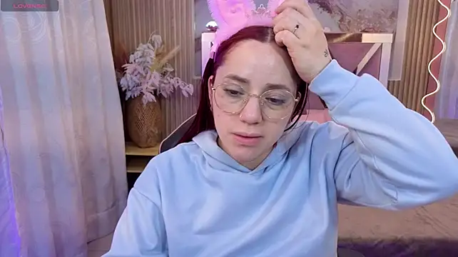 ANNE_TAY1 webcam