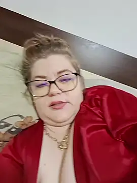 cindybbwsquirt webcam