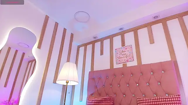 Daphne_Velmont webcam