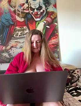 MumGabriela webcam