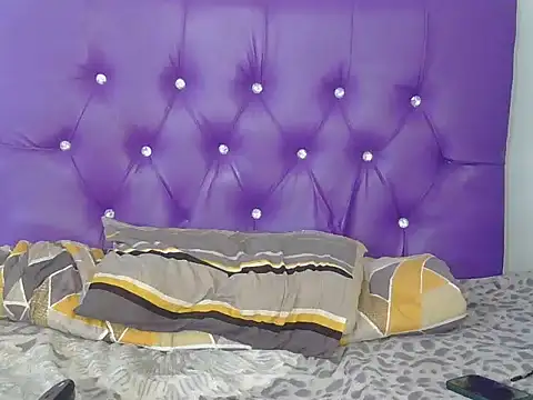 BustyOrgasmPie live sex cam