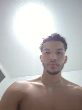 Dominick_Ma live cam on StripChat