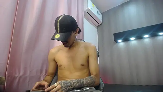 Tayson_Hot