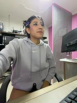 Violet_rousse7 webcam