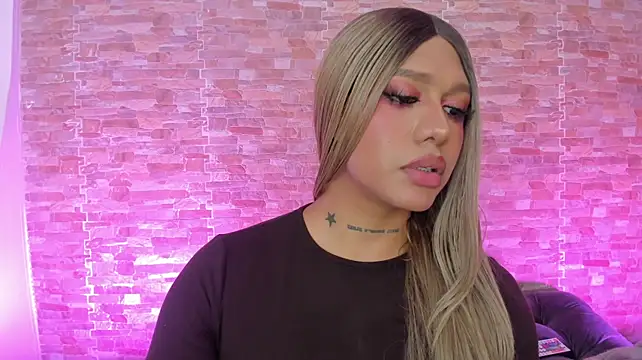 Dreams_Chloe webcam