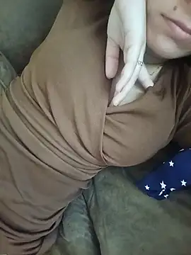 Lusty_trailer webcam