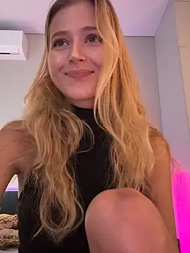 LunaRase live cam on StripChat
