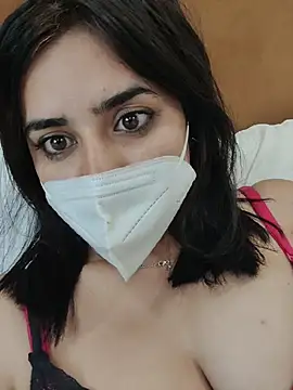 Pihu_Alone live cam on StripChat