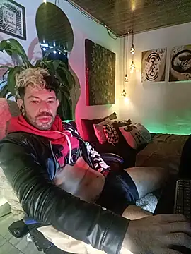 LatinMilk_ webcam