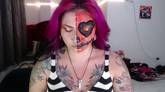 black_wiidow webcam