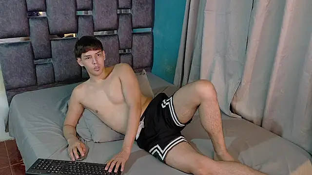 zackmontieel webcam