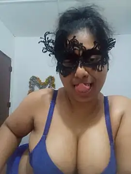 Expose_Queen webcam