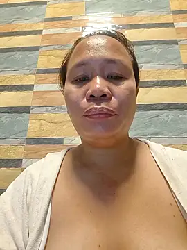 squirtshantal webcam