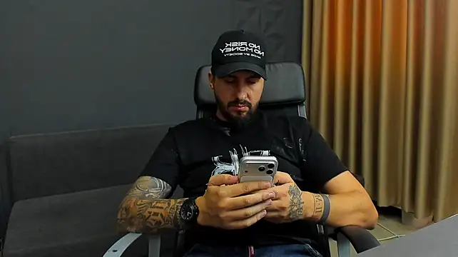 LoganStroud webcam