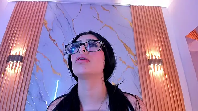 Esmeralda_Belle webcam