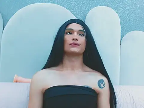 Carol_lit webcam