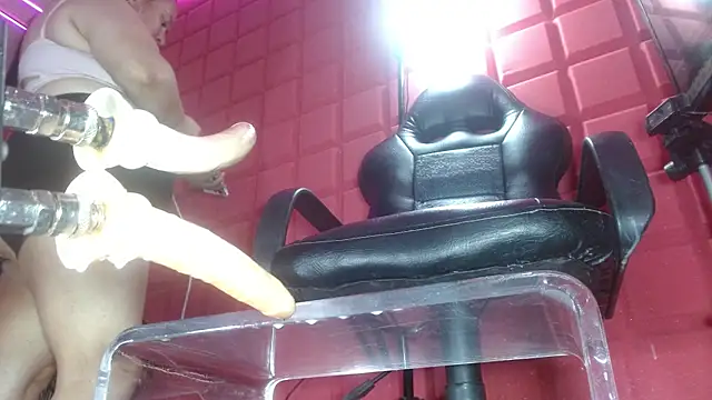 sammyEvans__ webcam