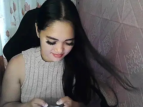 Cute4cumm webcam