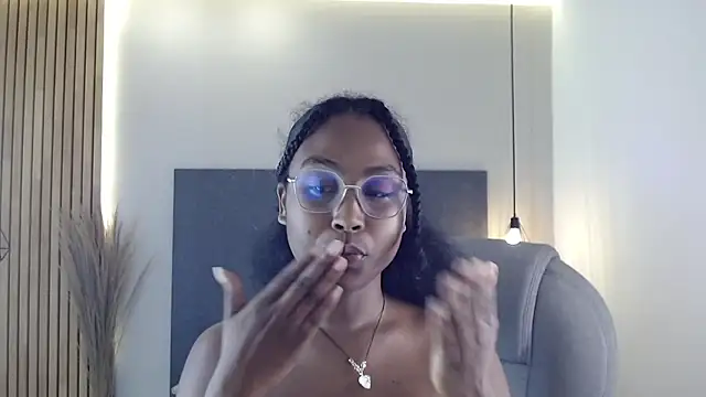 lily_mendoza webcam