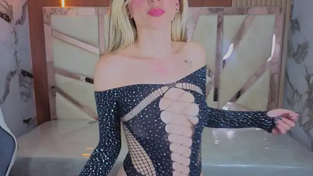 bella_kiss_a webcam