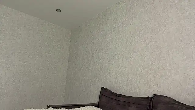 AlicaCartier webcam