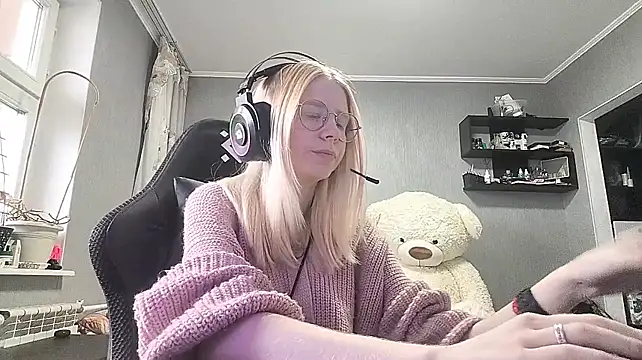PlumyPrance webcam