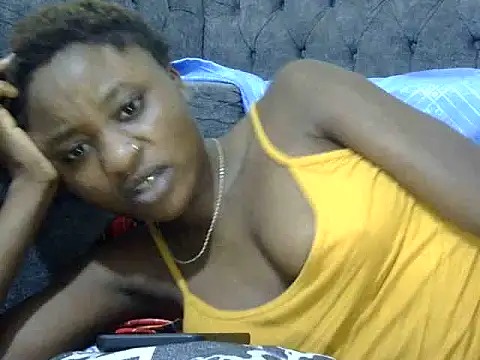 SweetTemptationKE webcam