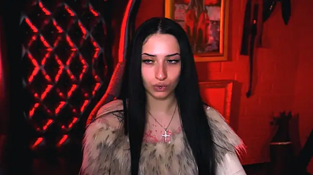 MonicaLowes webcam