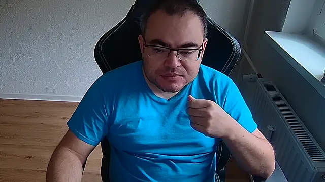 Latexboy893