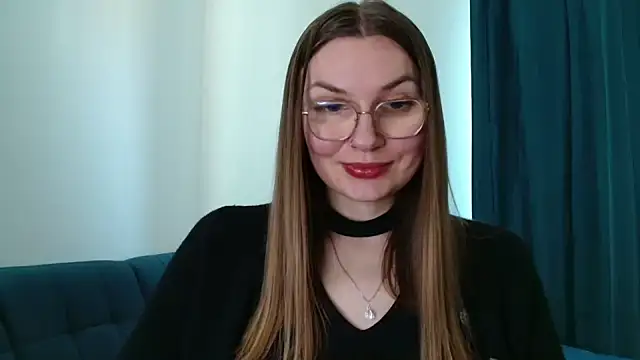 LooveELLYx webcam