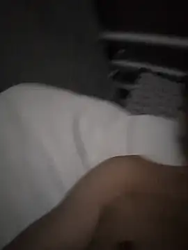 gwebb8000 live cam preview