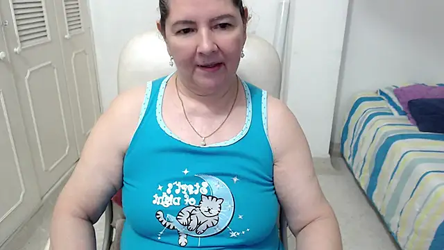 leonela_69 live cam preview