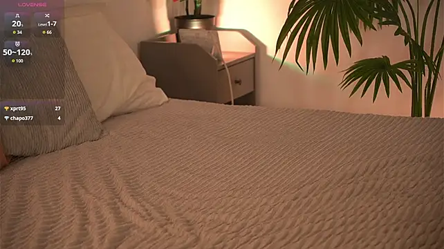 Naomi_Vibe_