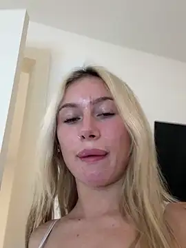 SexySaraxxoo