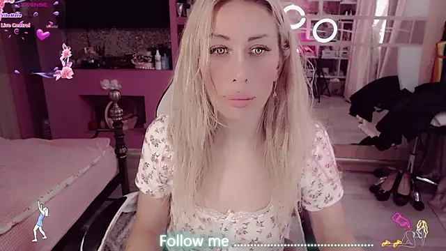 AnnieGOld_ webcam