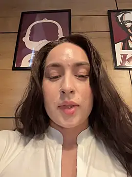 Holly_Play webcam