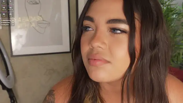 Mia_Rosalie webcam
