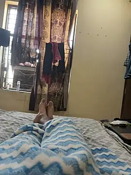 vishu47512 live cam on StripChat