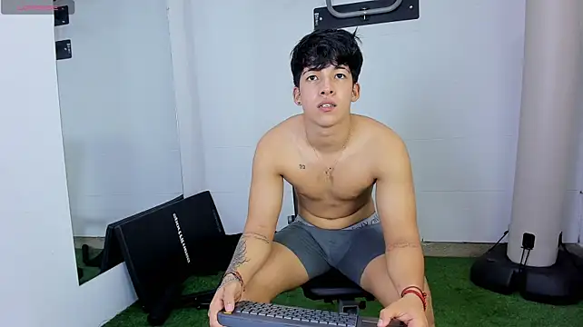 ren_storm live cam on StripChat